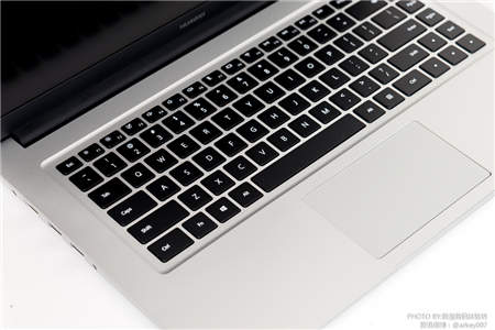 頂配i7也能擁有性價比？華為MateBook D（2018版）尊享版顛覆而來