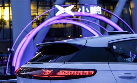 小鵬汽車放出2019年融資300億的豪言，但什么是何小鵬所說的智能汽車上半場和下半場？