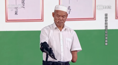 AI實現(xiàn)殘疾教師夢想，少兒編程保證人才儲備