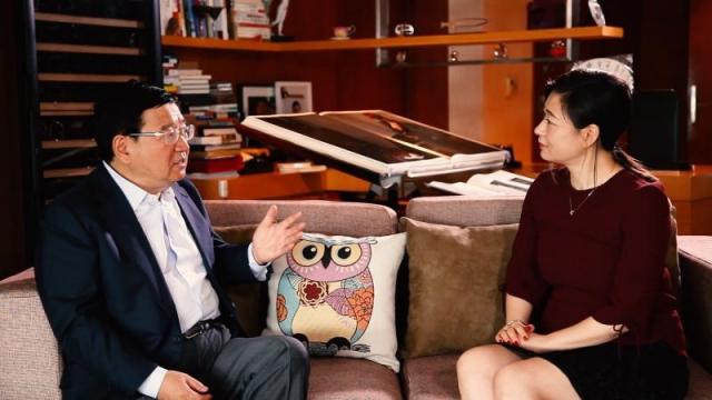 徐小平：教育要像自來(lái)水一樣，觸手可得