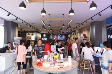 陜西首家移動(dòng)京東專賣店正式開(kāi)業(yè)，2018年計(jì)劃省內(nèi)開(kāi)業(yè)100家