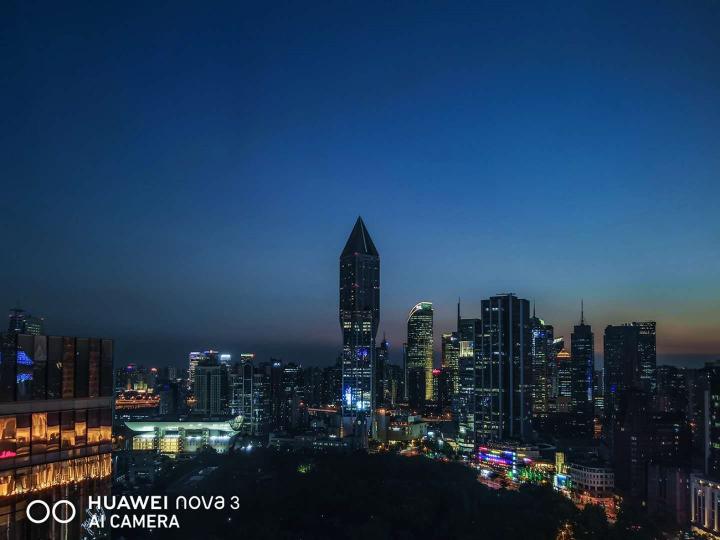 華為nova3版本升級有驚喜！超級夜景加持，從此夜拍不再是難題
