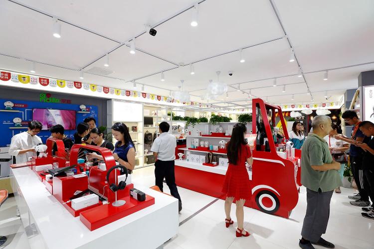 第1000家店正式開業(yè)！京東專賣店首家校園店落地武漢
