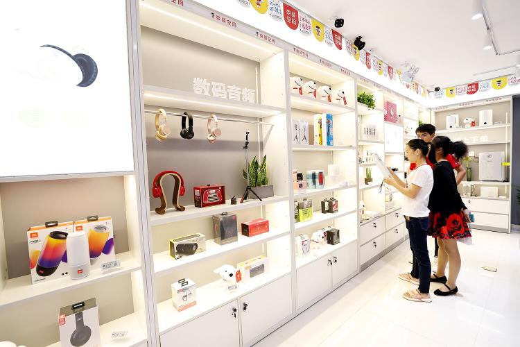 第1000家店正式開業(yè)！京東專賣店首家校園店落地武漢