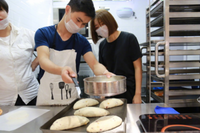 比在德國吃龍蝦還好的工作是什么？他們都搶到了