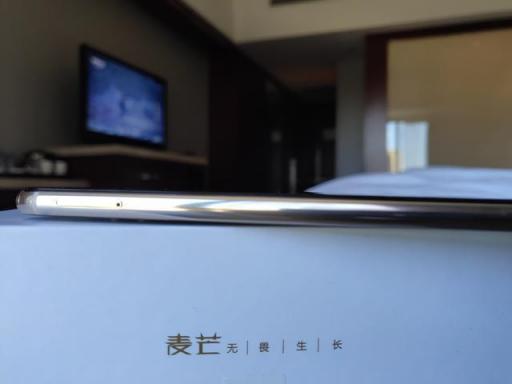 全面屏+四鏡頭手機(jī)，麥芒7值得入手嘛？