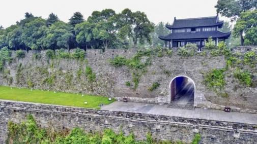 想免費(fèi)游景在運(yùn)動(dòng)中做公益？那就來和蘇寧“益起善行”吧