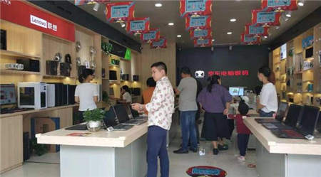 電腦城發(fā)展新契機！益陽及永州京東電腦數(shù)碼專賣店迎來正式開業(yè)