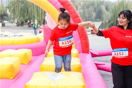 風(fēng)靡美國的體適能訓(xùn)練登陸古都西安，ABC KIDS小馬星球親子跑歡樂開跑