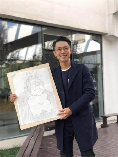 盧旺達大使館聯(lián)合侶行、西瓜視頻舉辦“盧旺達山地大猩猩畫展”