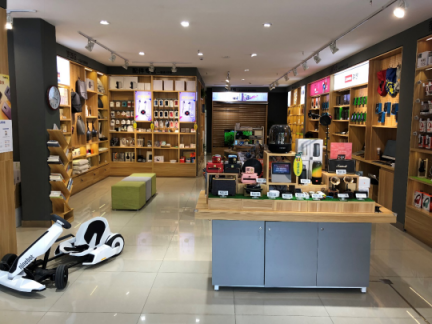 90后店長(zhǎng)郭晨鑫：因?yàn)樾刨?lài)京東，所以選擇加盟京東專(zhuān)賣(mài)店