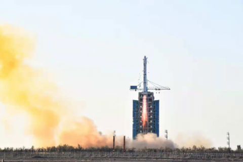 全球首個商業(yè)AI星座首星發(fā)射成功， 共建“太空+城市運營”新生態(tài)