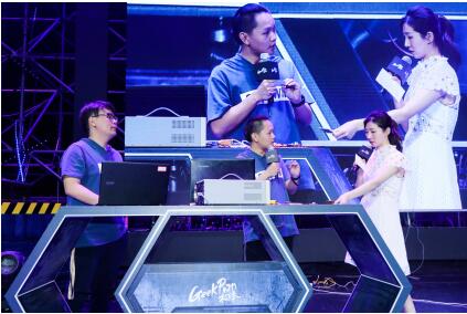 遠(yuǎn)距離讀取你的卡片信息？GeekPwn2018帶你直面無線安全威脅