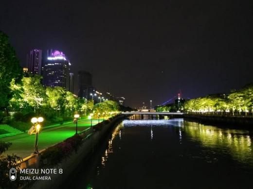 不比不知道，原來魅族Note8拍照比榮耀暢玩8C好那么多！