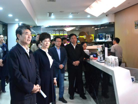 安徽省委常委、常務副省長鄧向陽、合肥市市長凌云一行蒞臨天地精華調(diào)研指導
