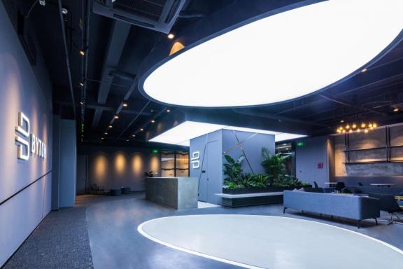 藝格工裝作為公裝行業(yè)唯一受邀企業(yè)，參加首屆唐山工業(yè)設(shè)計(jì)展