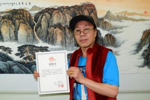 國家一級書畫師許吉爾山水賞析！領略自然山水景色淡泊更雅致！