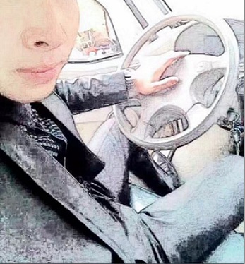要不是閃銀，90后小伙如何以一套衣服點(diǎn)綴快活人生！