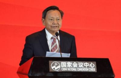 萬和董事局主席盧礎(chǔ)其榮獲中國五金制品行業(yè)“終身成就獎(jiǎng)”
