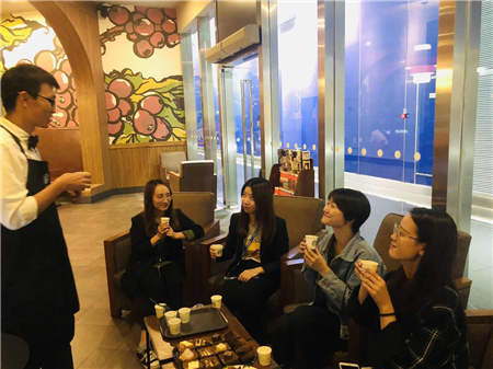 世界500強(qiáng)互聯(lián)網(wǎng)企業(yè)探秘：這位女員工竟把生活過成了這樣？