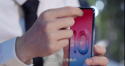 朱正廷的秘密暗藏玄機，“榮耀10青春版”成為關(guān)鍵線索