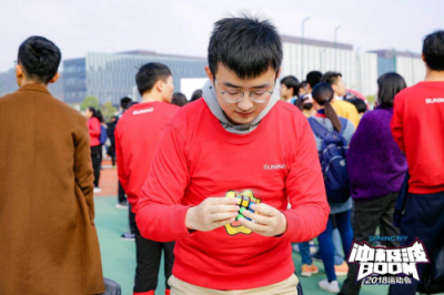 旋轉跳躍不停歇 這場“抖音同款”運動趴震驚網(wǎng)友！