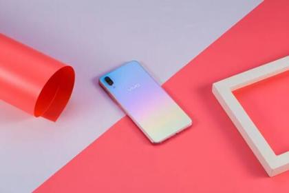 全息新色璀璨首發(fā)，vivo X23幻彩版口碑銷量雙豐收