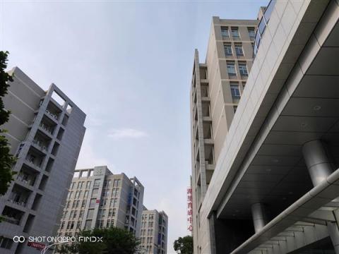 OPPO Find X、美圖T9拍照手機怎么選？請看妹紙自拍評測