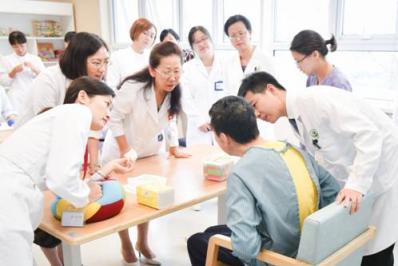 2018泰康醫(yī)養(yǎng)結(jié)合健康管理論壇在滬舉辦，推進醫(yī)養(yǎng)結(jié)合再升級