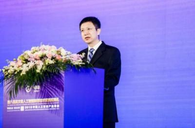 業(yè)內(nèi)首個(gè)獲獎(jiǎng)?wù)?百度王海峰斬獲中國人工智能領(lǐng)域最高榮譽(yù)
