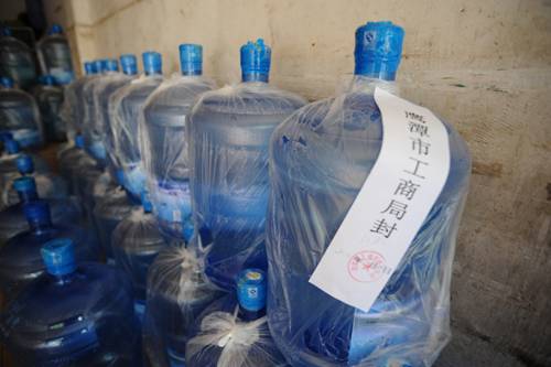 桶裝水送水工被確診新冠肺炎，預(yù)防病毒交叉感染亟需新飲水解決方案