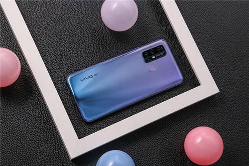 游戲滿幀運行！5G性能先鋒vivo Z6超強(qiáng)性能帶來全新體驗