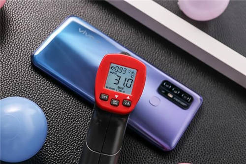 游戲滿幀運行！5G性能先鋒vivo Z6超強(qiáng)性能帶來全新體驗