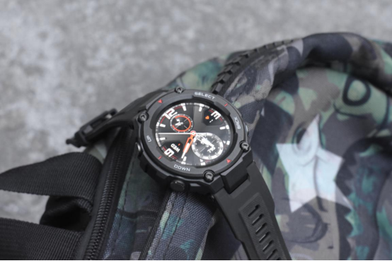 不止硬核戶外功能！華米科技 Amazfit T-Rex 關(guān)注運(yùn)動(dòng)更呵護(hù)你的健康