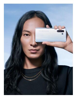 前衛(wèi)時尚大作，X30系列aw聯(lián)名限定版明日開售定價4298元