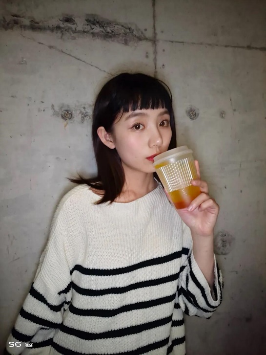 「 又 黑 又 糊 」，晚 上 自 拍 太！難！了！
