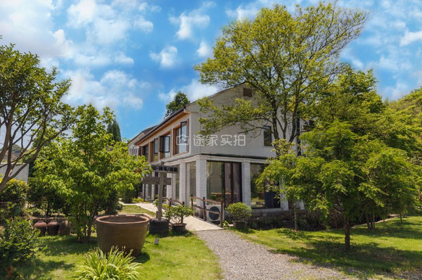 途家：五一民宿訂單恢復(fù)近7成 周邊自駕，住鄉(xiāng)村民宿成“香餑餑”