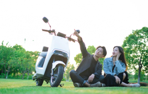 官宣！國(guó)民媳婦海清將在5.20上演“賣車”首秀