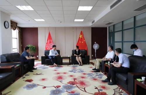 云知聲CEO黃偉參訪華僑大學：深化校企合作，共建智慧華文教育