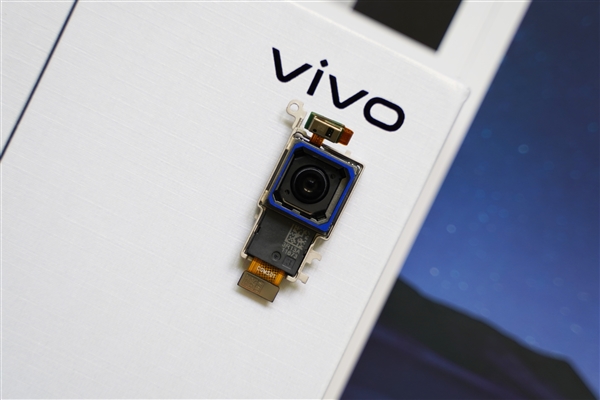 光學(xué)防抖靠邊站！vivo X50系列即將登場(chǎng)：首發(fā)微云臺(tái)防抖