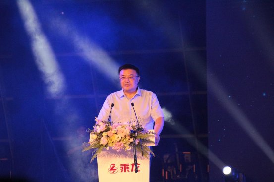 新品牌與新產(chǎn)品雙箭齊發(fā)，乘龍67品牌日點(diǎn)燃柳州盛夏