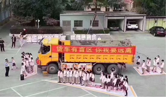 鷹駕科技助力企業(yè)復(fù)工復(fù)產(chǎn)，360°全景讓盲區(qū)事故大幅下降