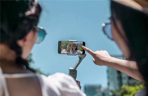 魔爪Mini MX正式發(fā)售，價(jià)格比大疆OSMO Mobile 3便宜近一半
