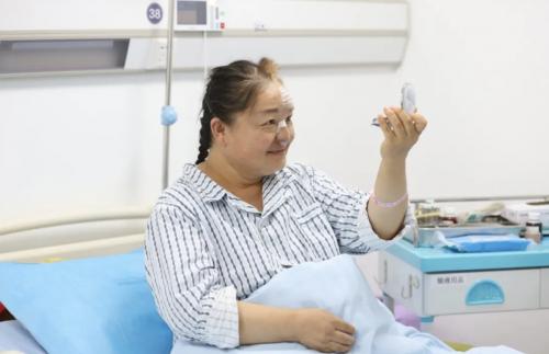 她，被羞辱欺凌40年，2020年成為新氧公益救助第一人
