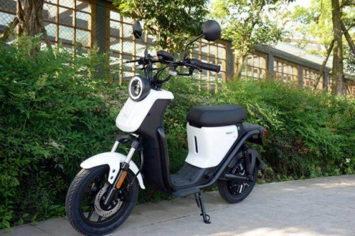 智能電動(dòng)車(chē)小牛N1S、小牛U1助力中國(guó)智慧城市出行