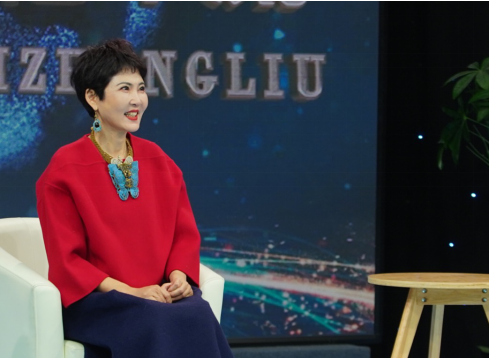 張德芬、盧熠翎做客CCTV發(fā)現(xiàn)之旅，暢談個(gè)人成長(zhǎng)