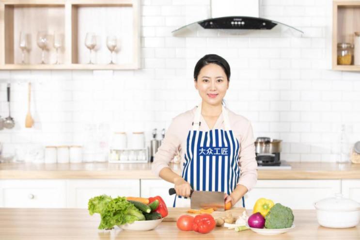 大眾工匠創(chuàng)新型做飯保姆服務(wù)：非中介，低門(mén)檻，使用更安心