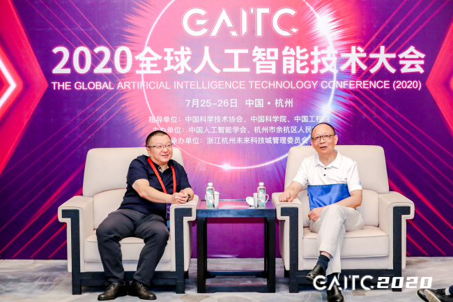 新浪王?。喝斯ぶ悄芘c傳媒產(chǎn)業(yè)深度融合 造就全新信息生態(tài)