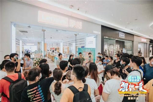 聯(lián)想來酷門店升級(jí)，三店智慧煥新齊亮相