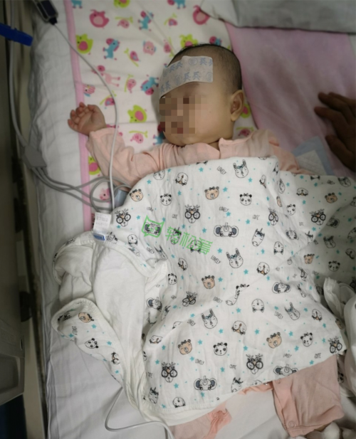 4個(gè)月大女嬰罹患白血病，父母求助輕松籌，6千位愛心人士溫暖相助